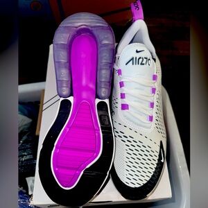Women’s Air Max 270 Size 12 Brand New in Box